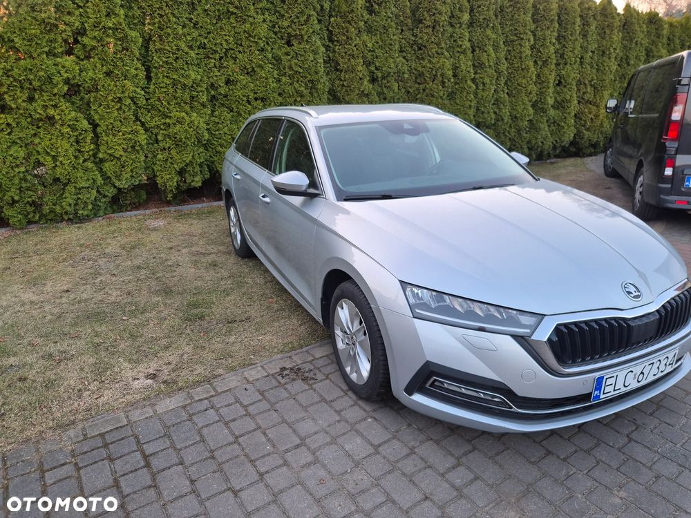 Skoda Octavia 2.0 TDI DSG Ambition - 2