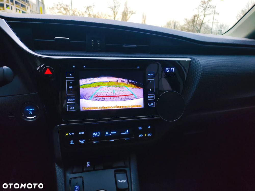 Toyota Auris Hybrid 135 Premium - 13