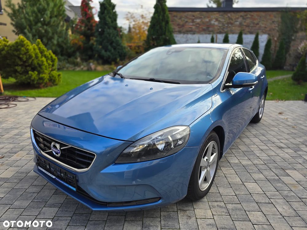 Volvo V40 D3 Momentum - 2