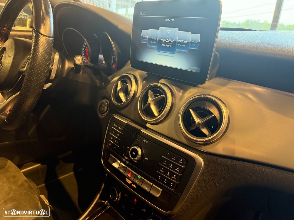 Mercedes-Benz CLA 220 d Shooting Brake AMG Line Aut. - 30