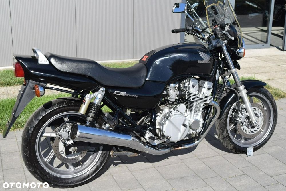 Honda CB - 2