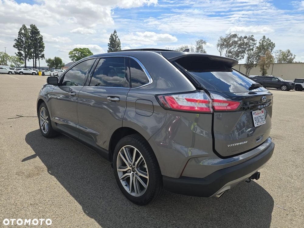 Ford Edge - 5
