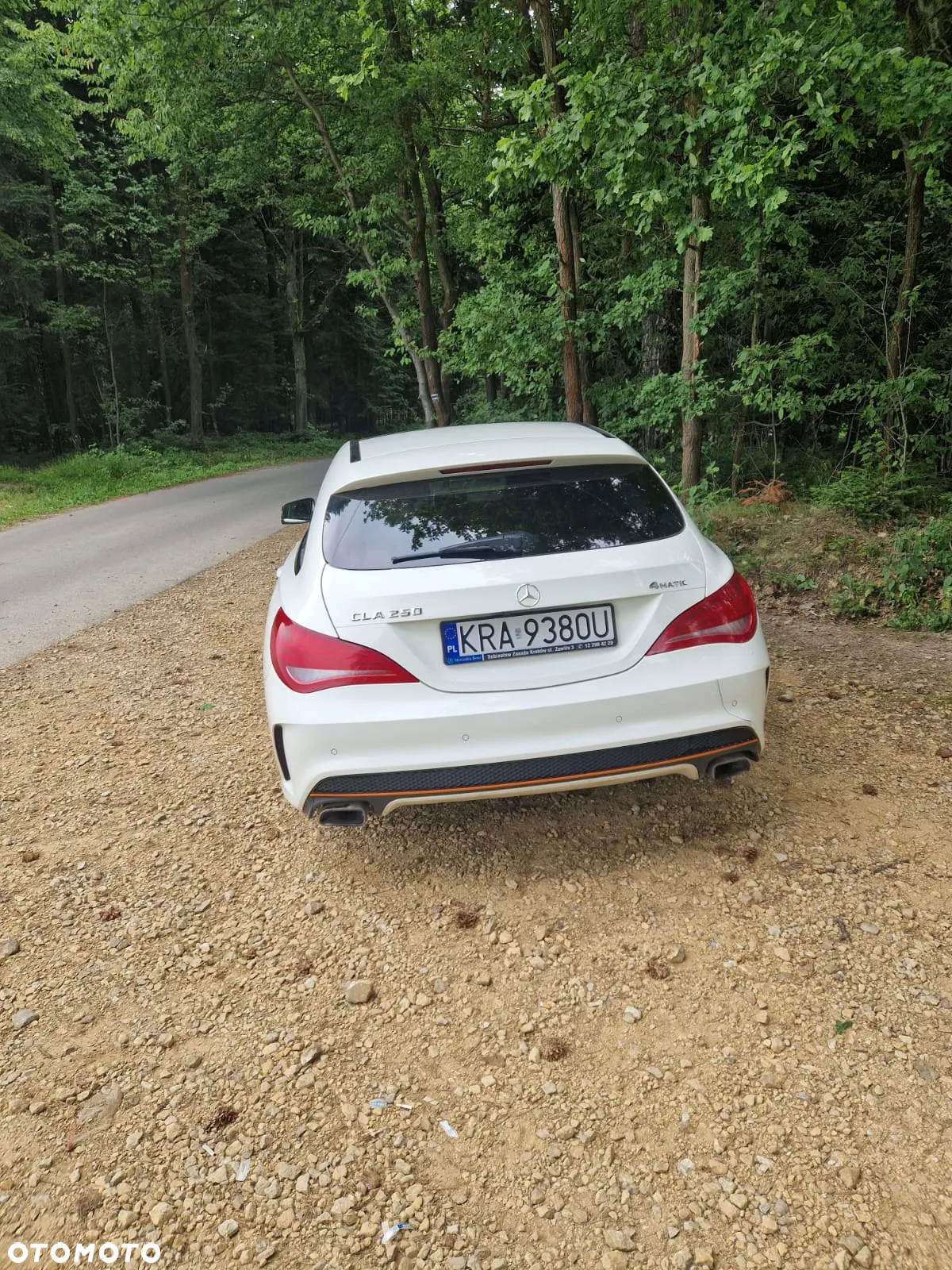 Mercedes-Benz CLA 250 4-Matic AMG Line - 10
