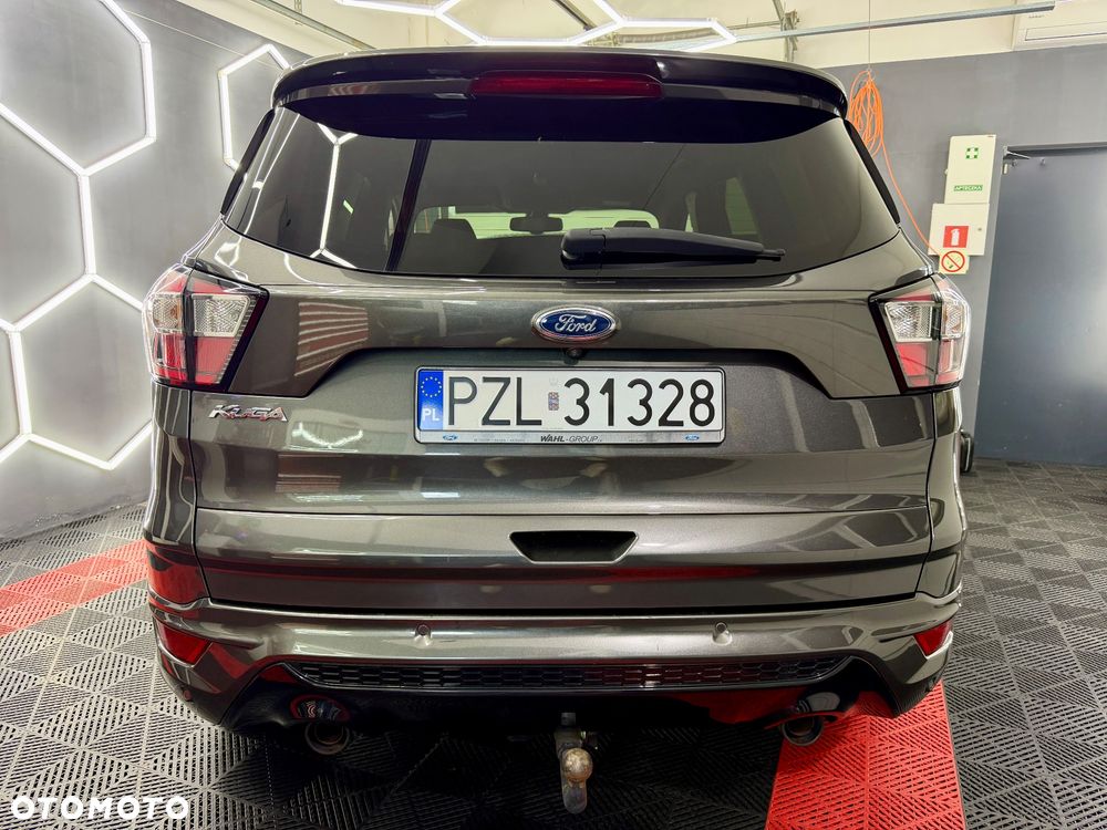Ford Kuga 1.5 EcoBoost 2x4 ST-Line - 9