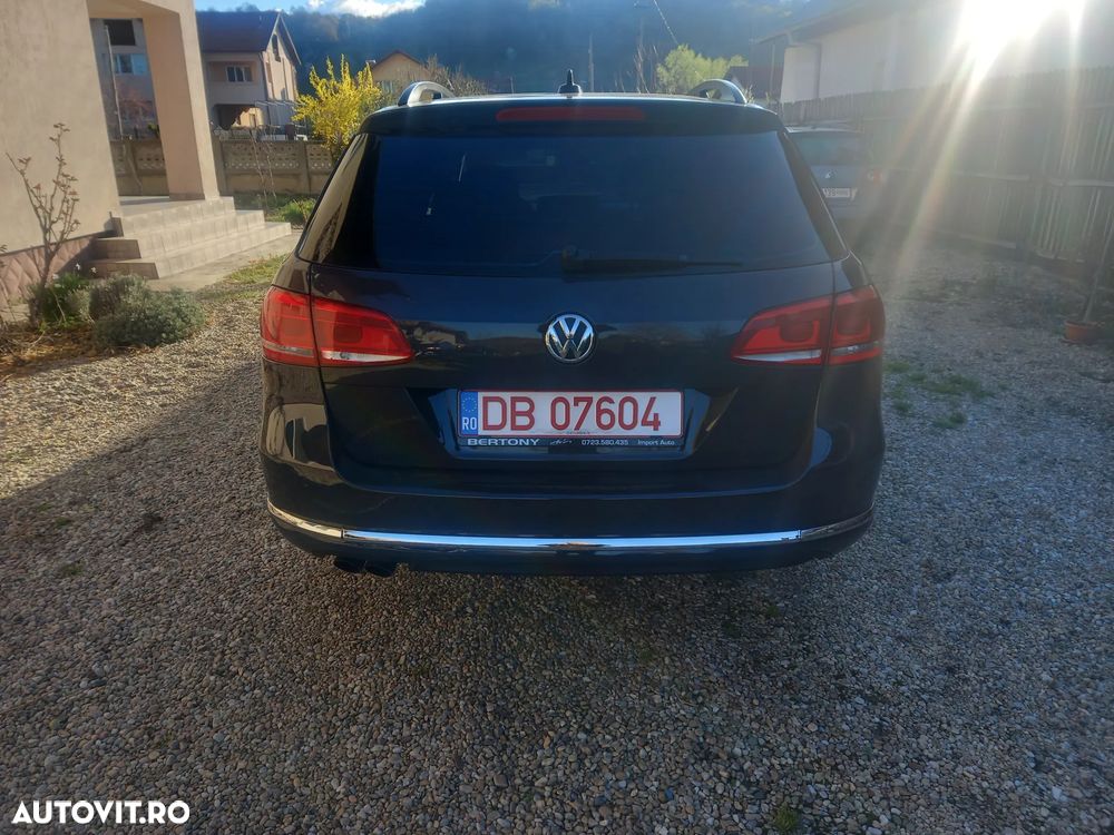 Volkswagen Passat 2.0 TDI BlueMotion Technology Comfortline - 13
