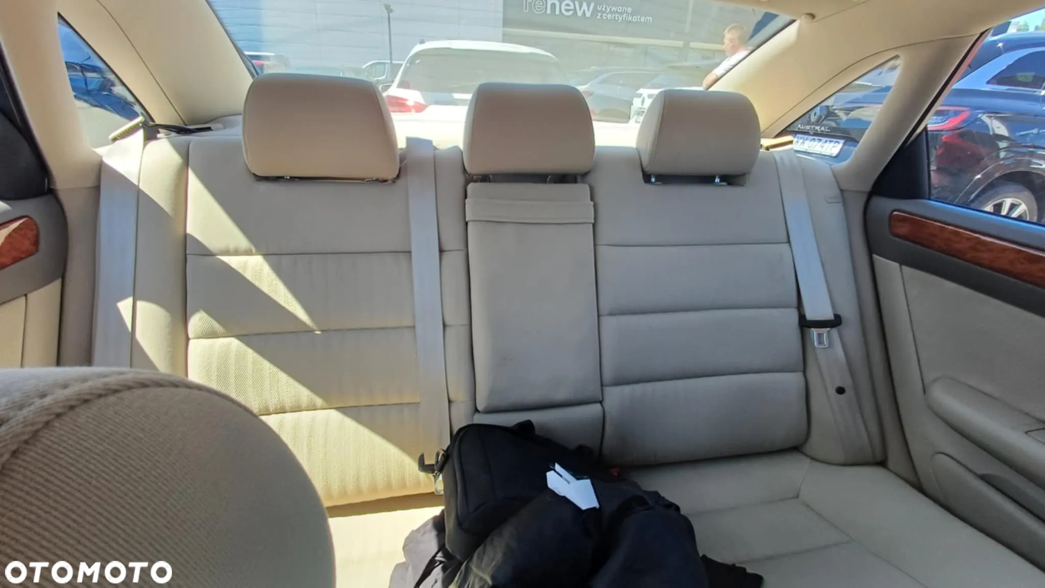 Audi A6 2.4 - 8