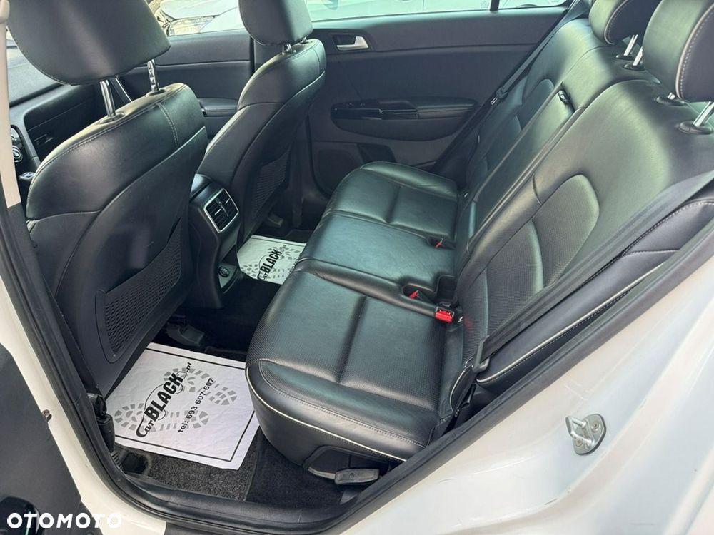 Kia Sportage - 11