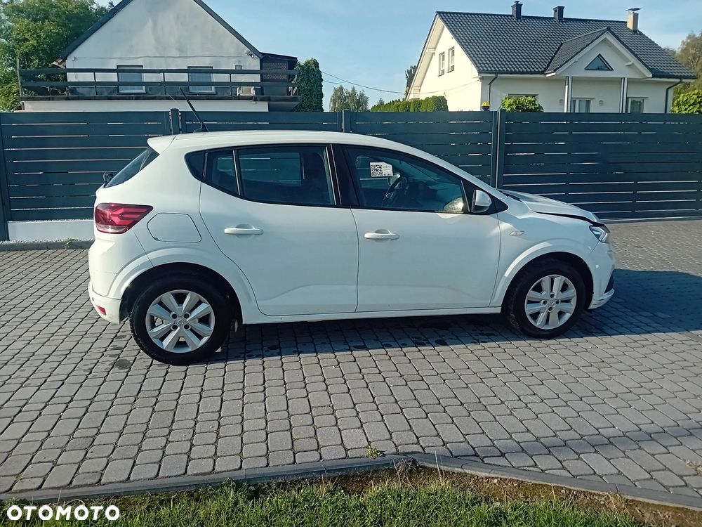 Dacia Sandero - 4