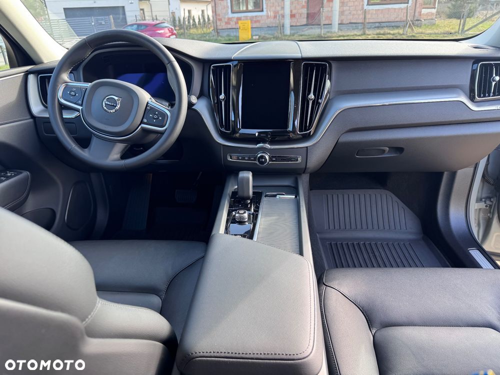 Volvo XC 60 B5 B AWD Ultimate Dark - 7