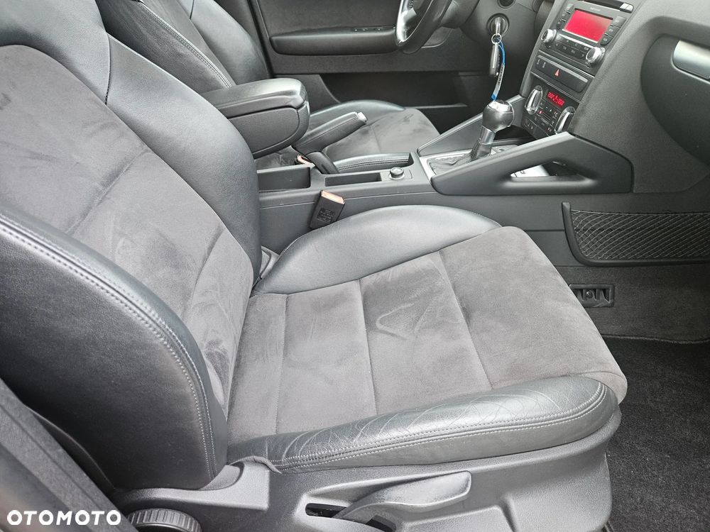 Audi A3 Sportback 1.2 TFSI S tronic S line Sportpaket - 16