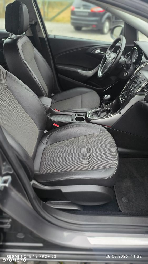 Opel Astra 1.4 Turbo Innovation - 32