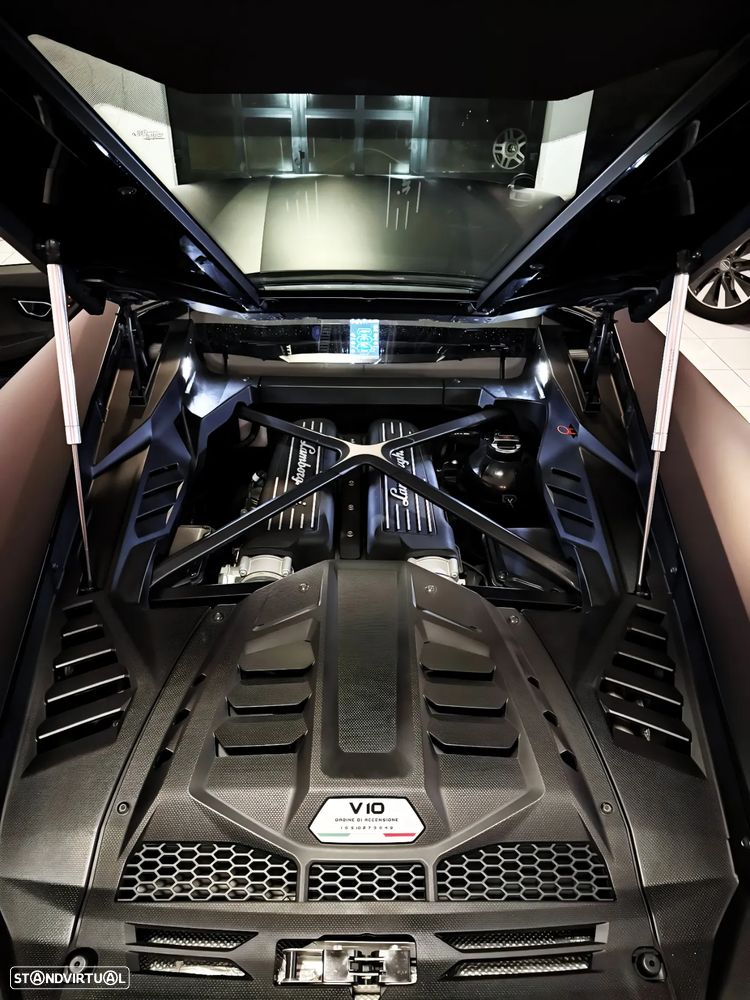 Lamborghini Huracán EVO - 14