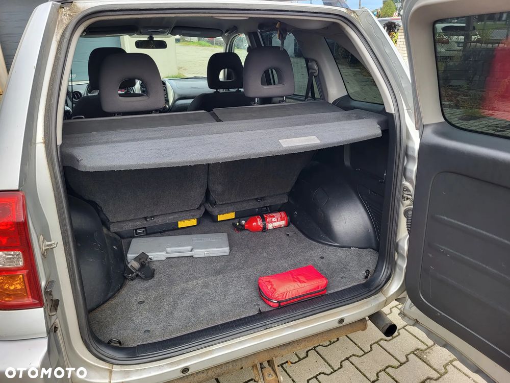 Toyota RAV4 2.0 D-4D 4x4 - 12