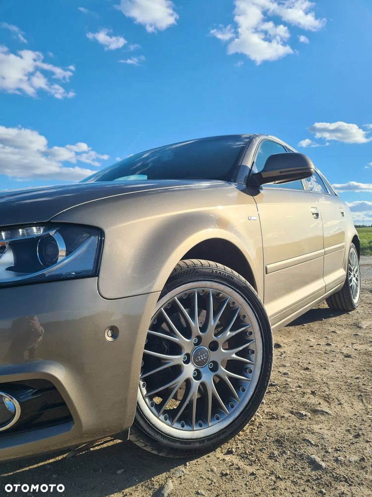 Audi A3 Sportback 2.0 TFSI S tronic S line Sportpaket (plus) - 2