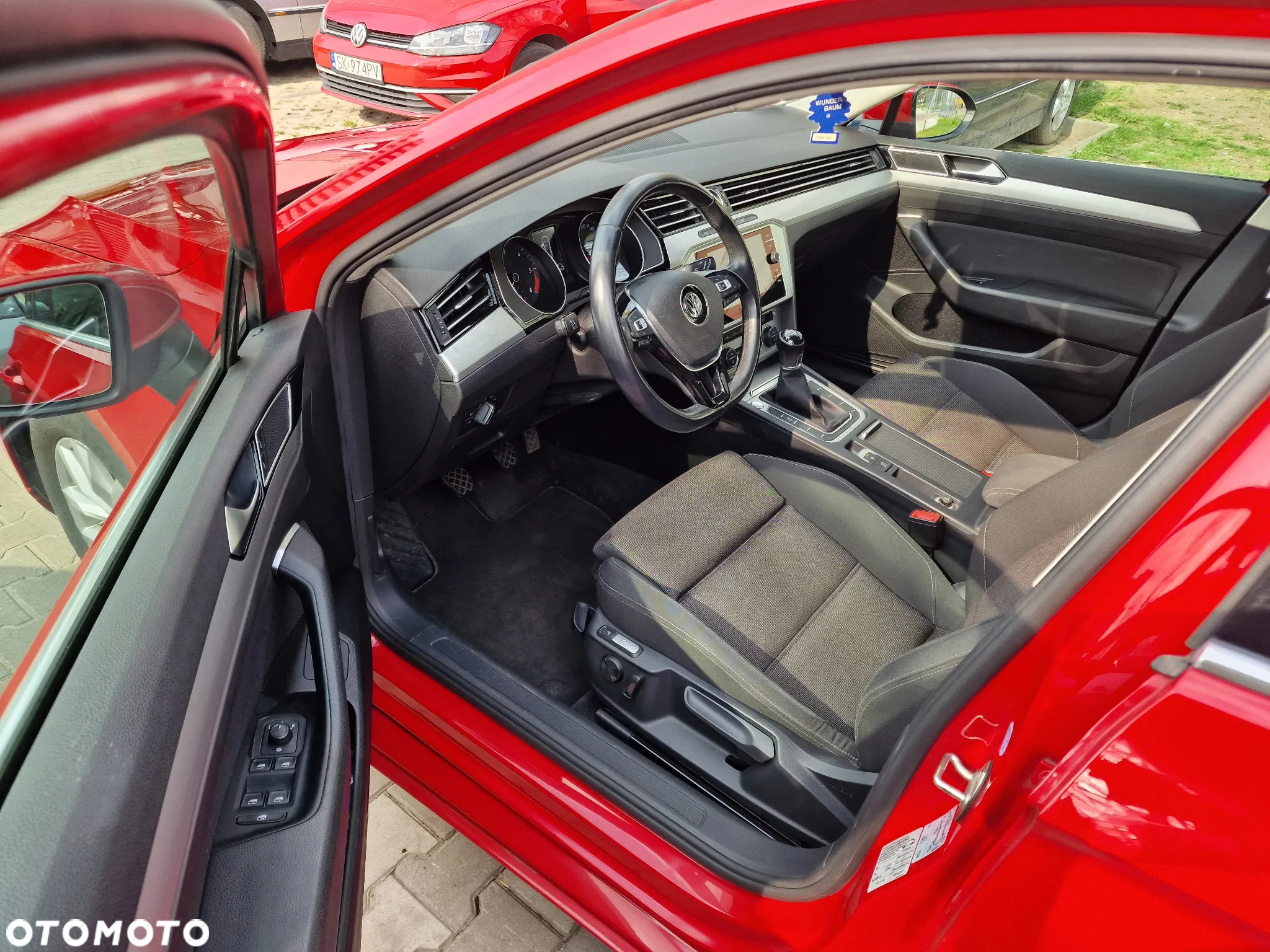 Volkswagen Passat 1.6 TDI BMT Comfortline - 8