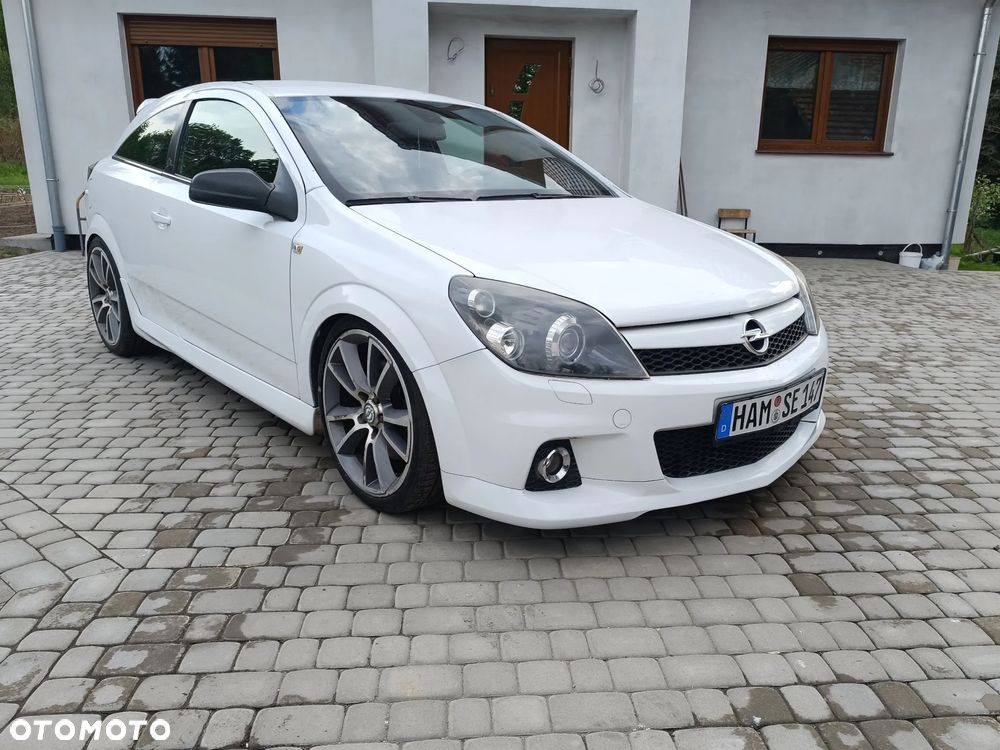 Opel Astra OPC Nürburgring Edition - 5