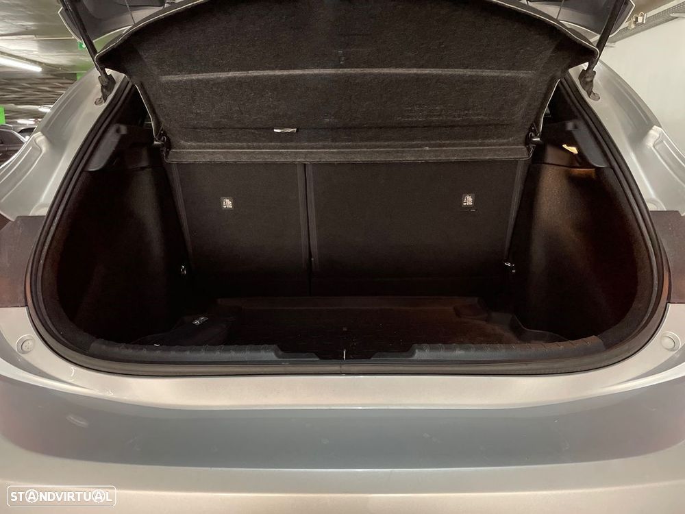 Toyota Corolla - 11