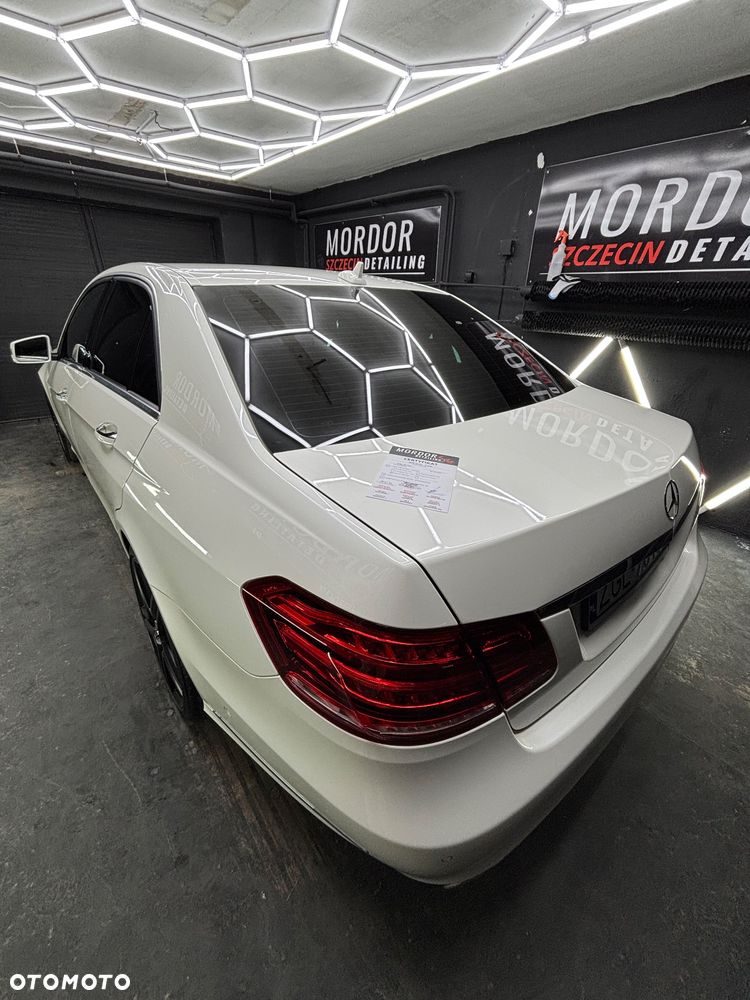 Mercedes-Benz Klasa E 400 7G-TRONIC Edition - 4