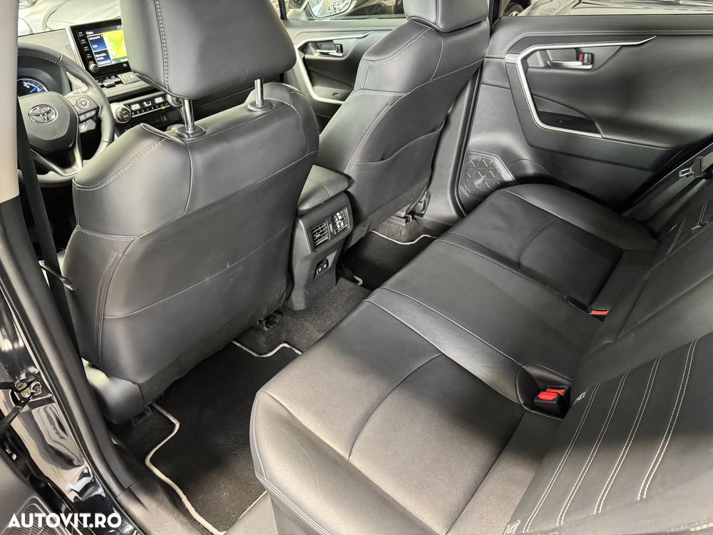 Toyota RAV4 2.5 4x4 Lounge - 17