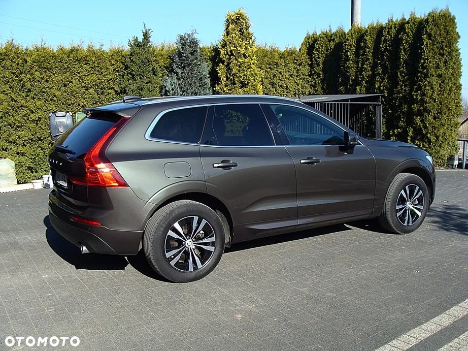 Volvo XC 60 B4 D Ultimate Dark - 4