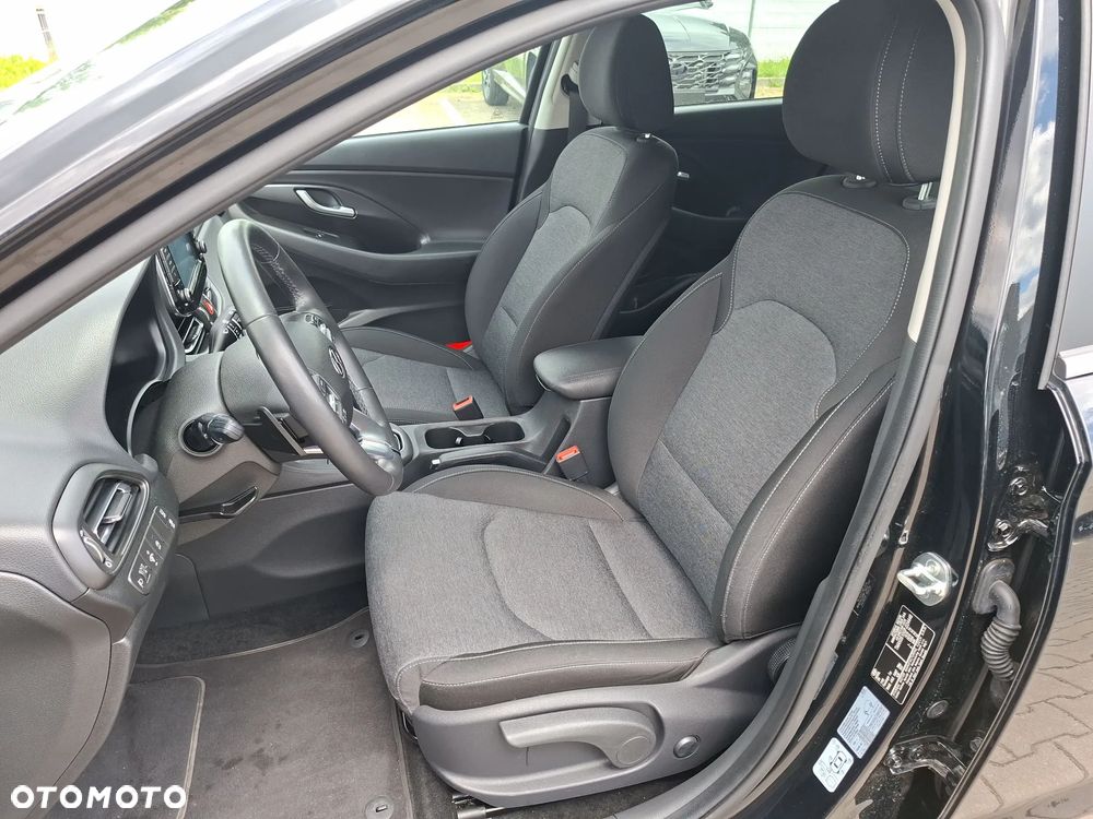 Hyundai i30 1.5 T-GDI 48V Smart DCT - 12