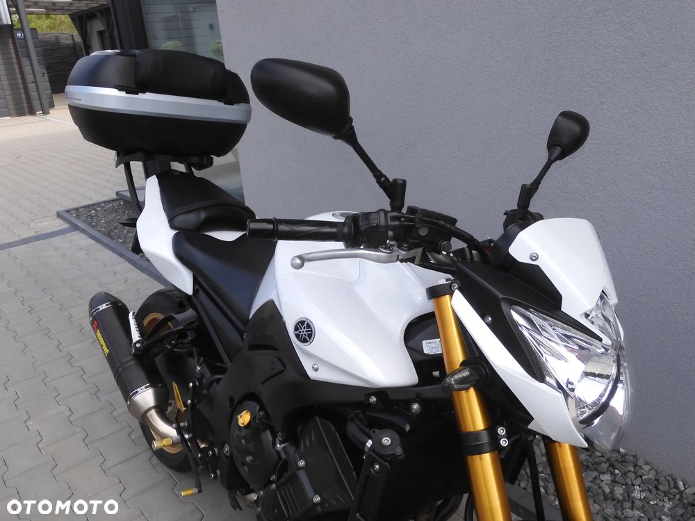 Yamaha FZ8 - 3