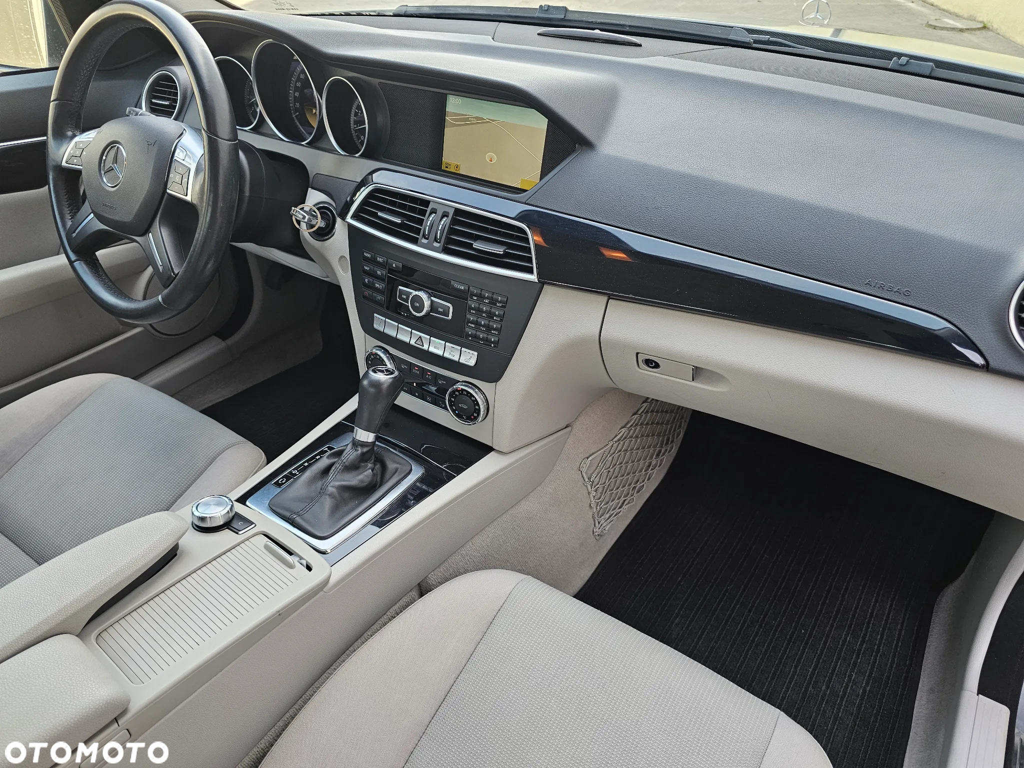 Mercedes-Benz Klasa C 180 BlueEFFICIENCY 7G-TRONIC Elegance - 14