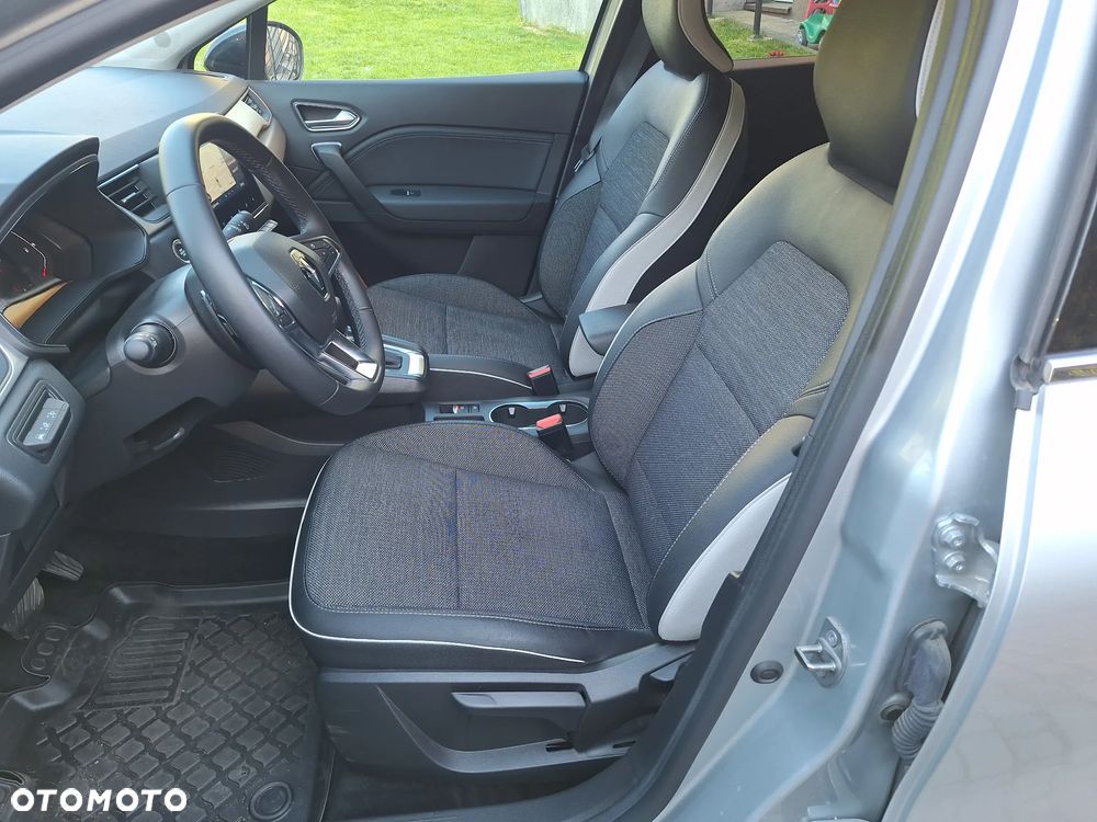 Renault Captur 1.3 TCe mHEV Techno EDC - 8