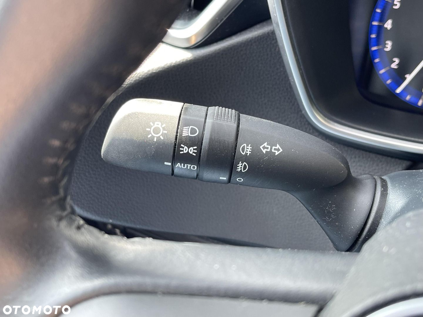 Toyota Corolla - 16