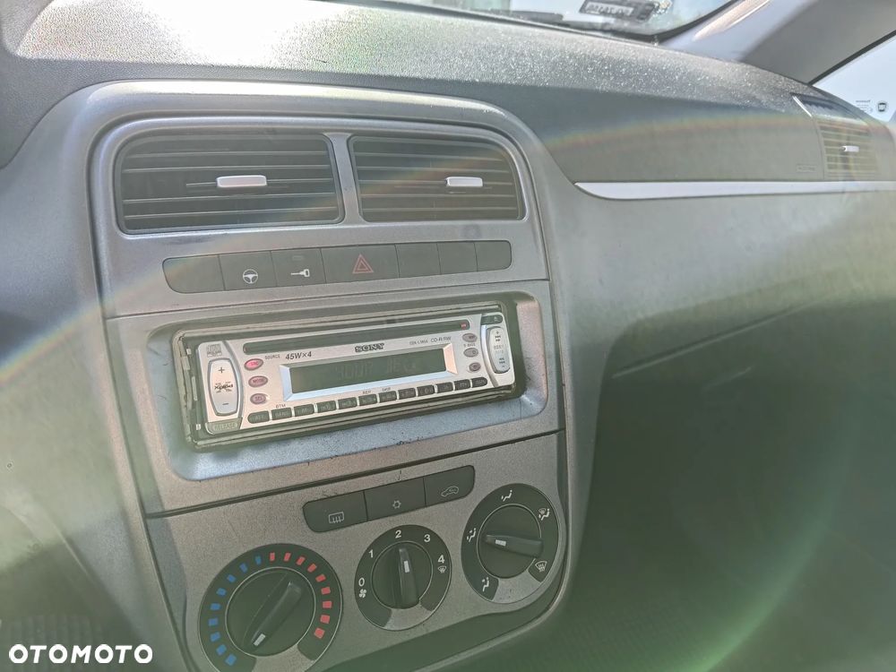 Fiat Punto - 12