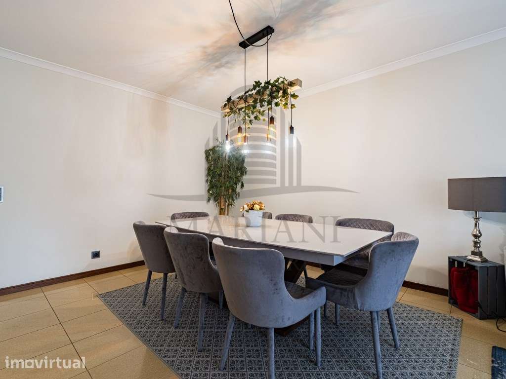 Apartamento T4+1 Duplex em Excelente Estado - Localização Central - Grande imagem: 4/38