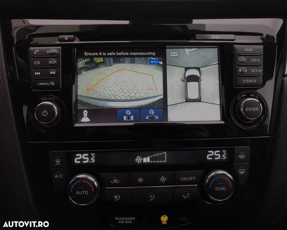 Nissan Qashqai 1.6 DCI TEKNA+ - 22