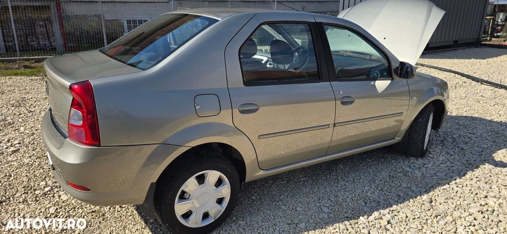 Dacia Logan 1.2 16V Laureate - 4