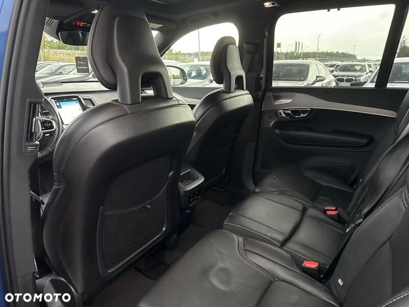 Volvo XC 90 - 23