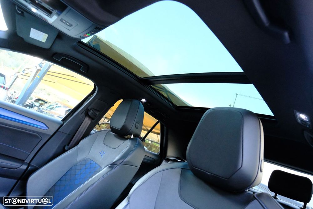 VW T-Roc R 2.0 TSI 4M DSG - 11