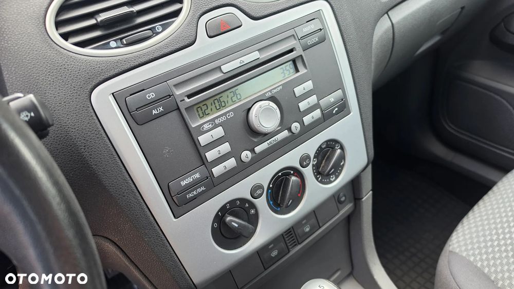 Ford Focus 1.8 Trend - 20