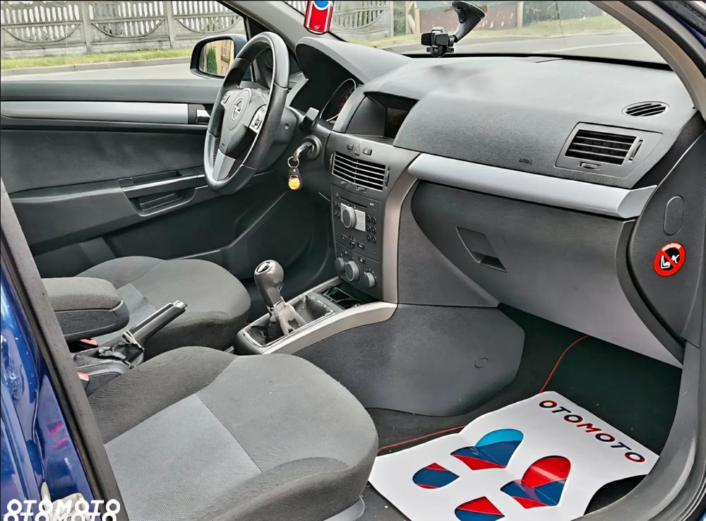 Opel Astra 1.4 Caravan Cosmo - 33