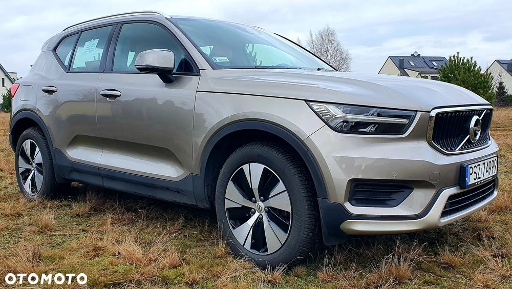 Volvo XC 40 T3 Momentum Pro - 9