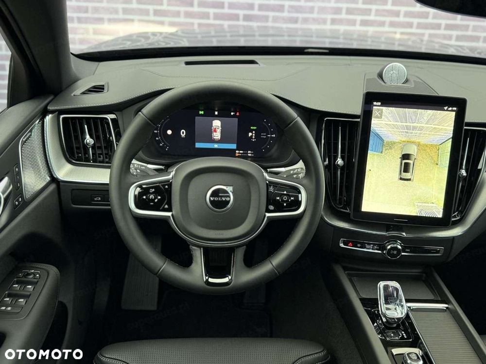 Volvo XC 60 T8 Plug-In Hybrid AWD Ultra Black Edition - 9