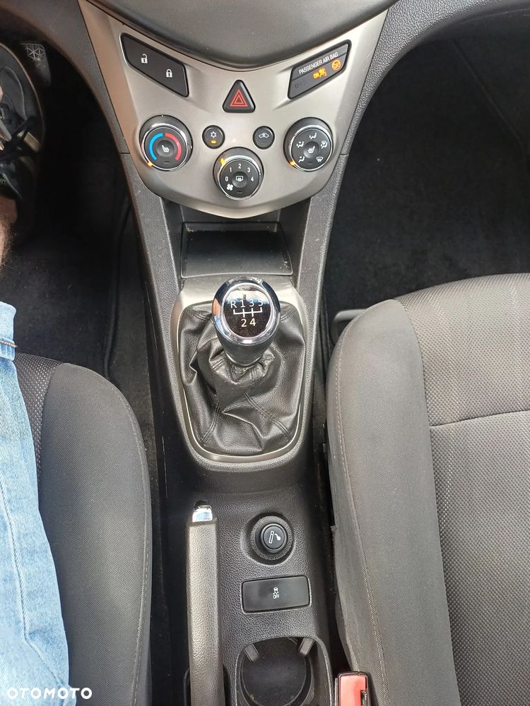 Chevrolet Aveo - 20