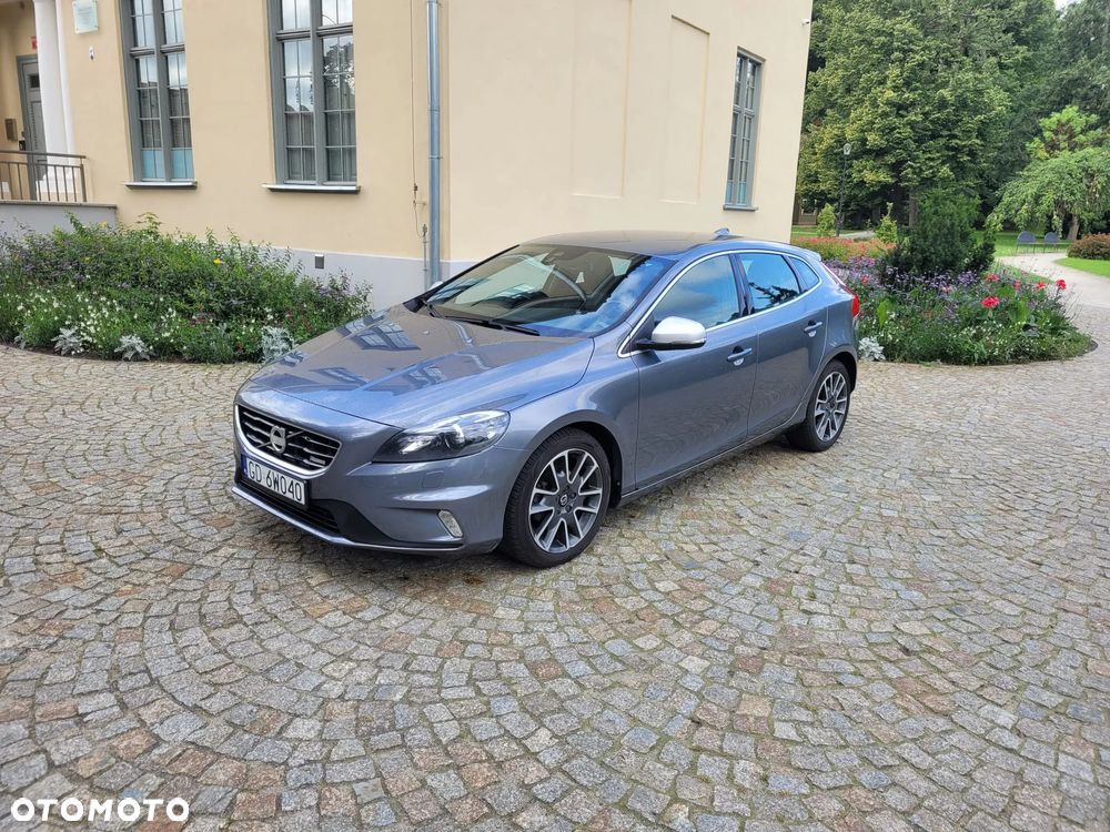 Volvo V40 D2 Drive-E R-Design Momentum - 12