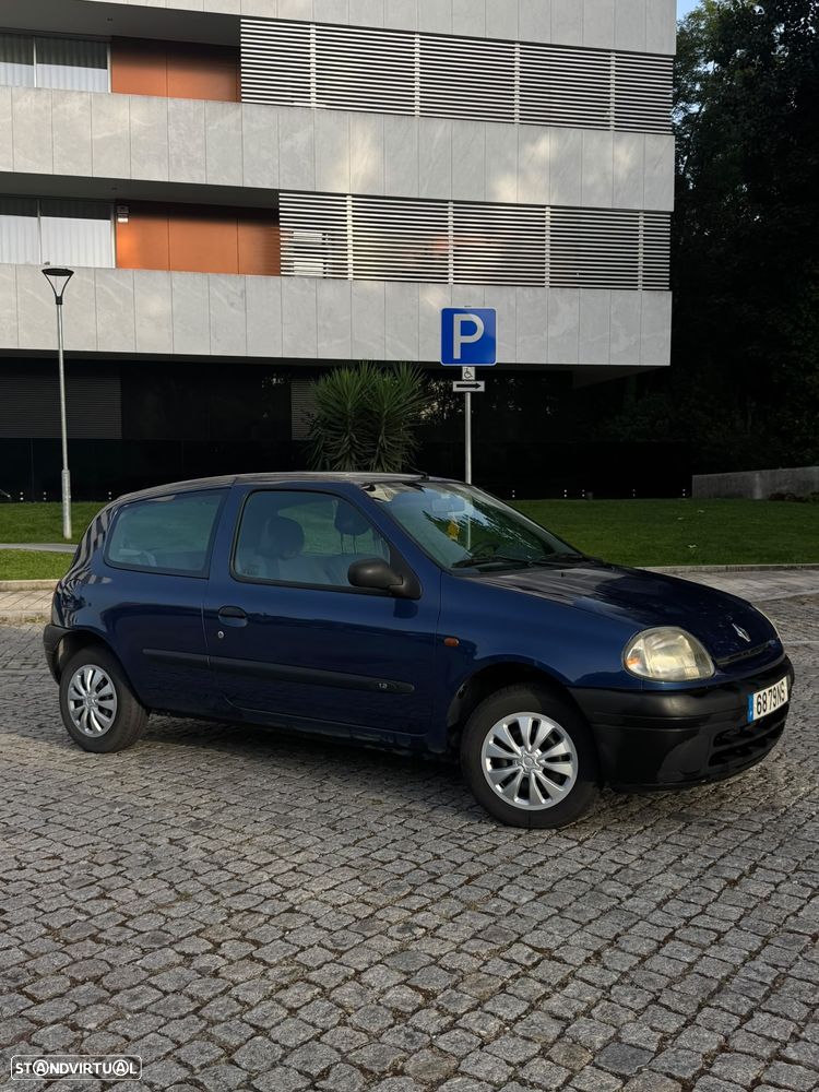Renault Clio 1.2 RT - 3