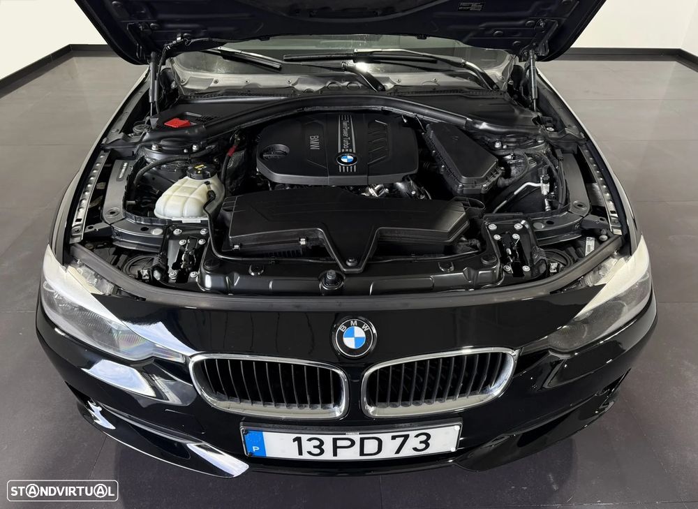 BMW 318 d Line Luxury - 58