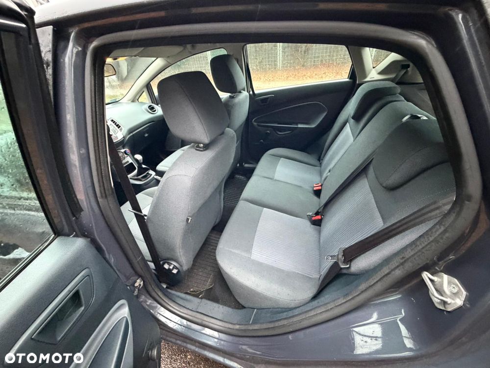 Ford Fiesta 1.25 Champions Edition - 8