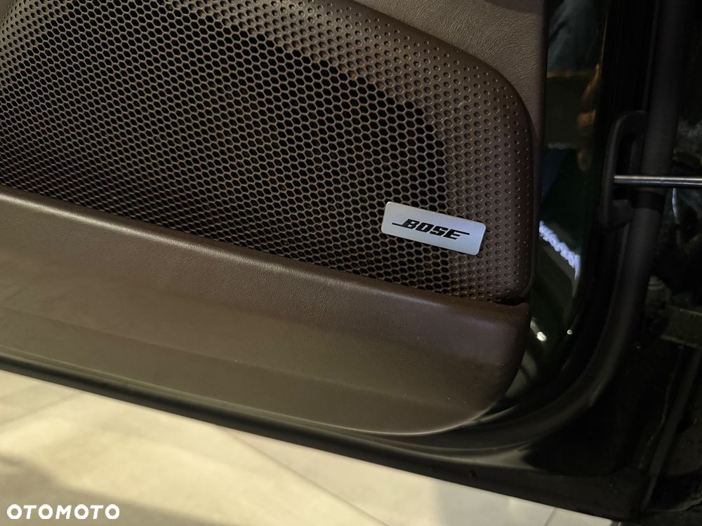 Porsche Panamera 4 - 32