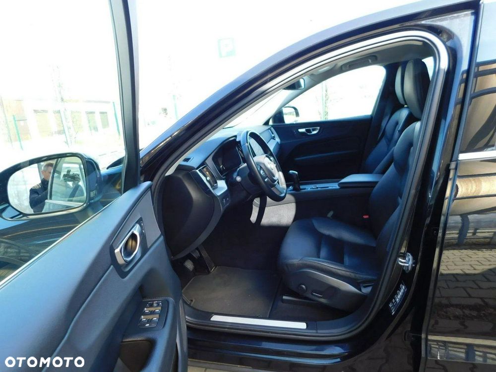 Volvo XC 60 D3 Momentum Pro - 13