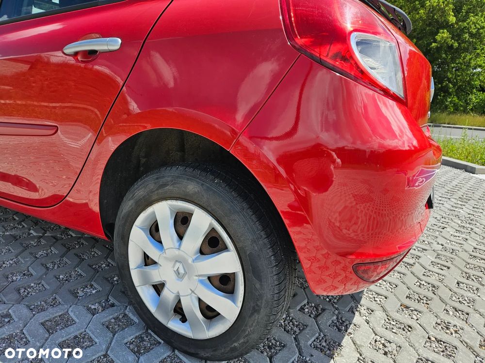 Renault Clio 1.2 16V Authentique Dynamique - 17