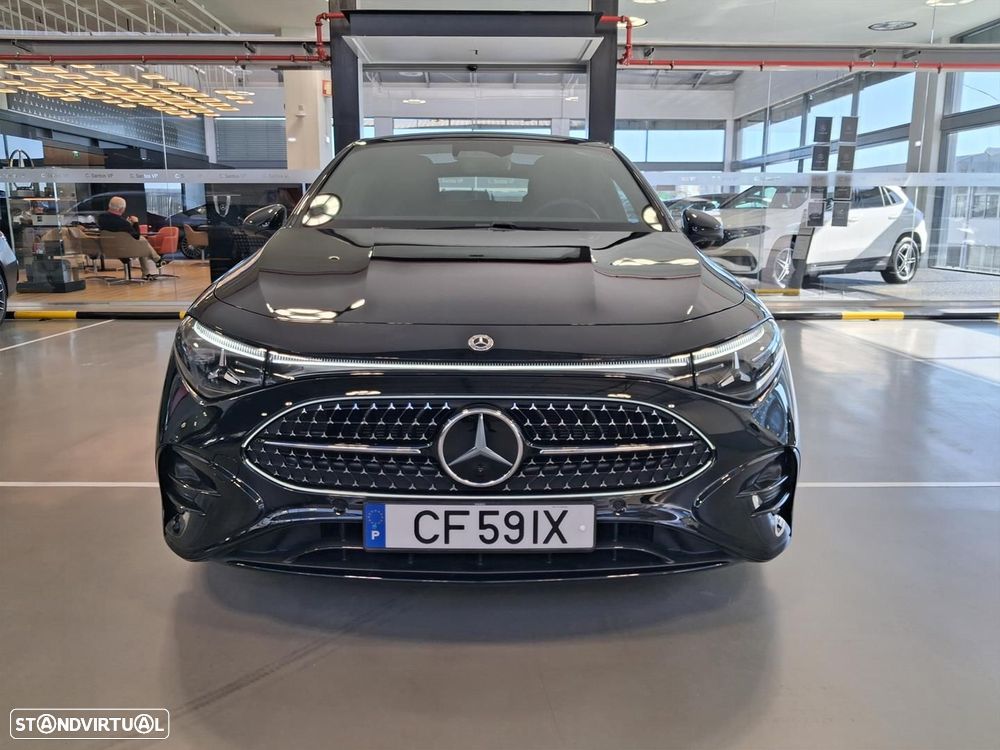 Mercedes-Benz CLA 180 Standard - 3