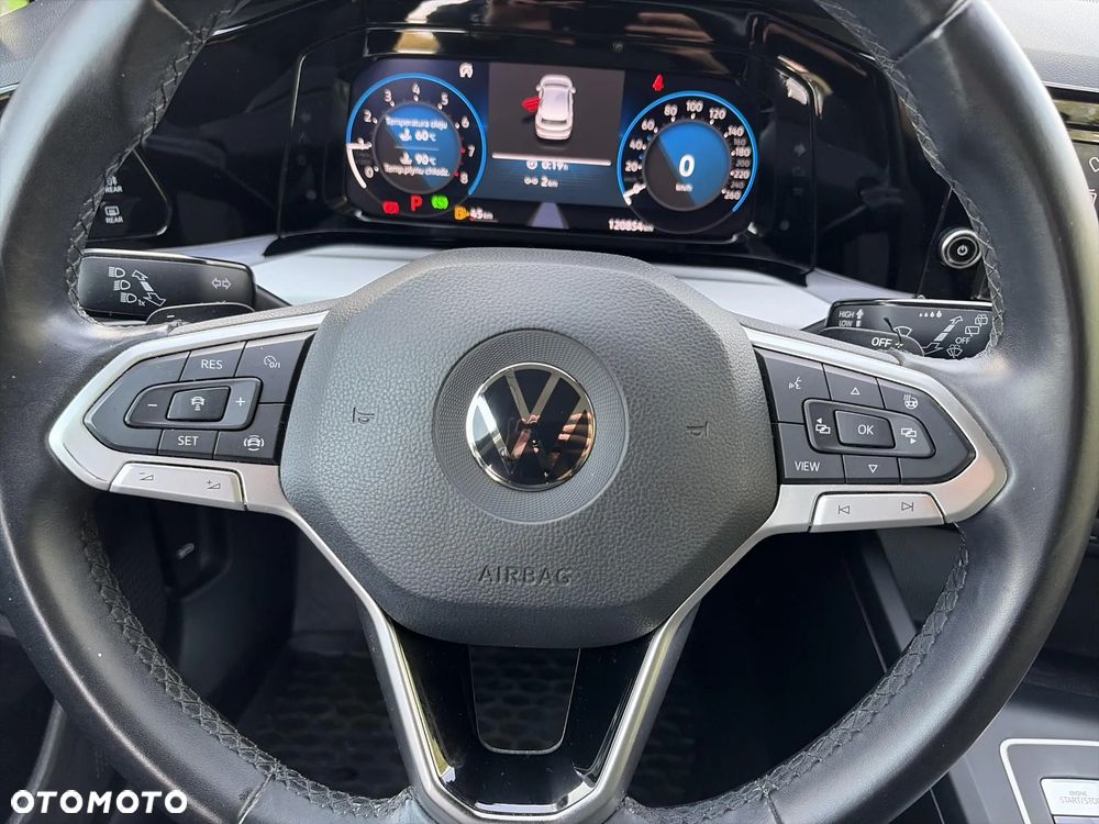 Volkswagen Golf VIII 1.5 eTSI EVO Life DSG - 18