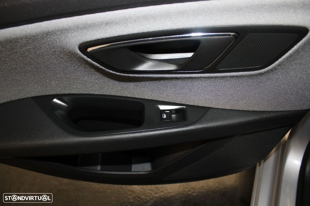 SEAT Leon ST 1.6 TDI Style S/S — fotografia 24
